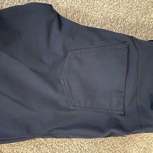 Lululemon ABC Slim 28” pants. Used but in great condition.